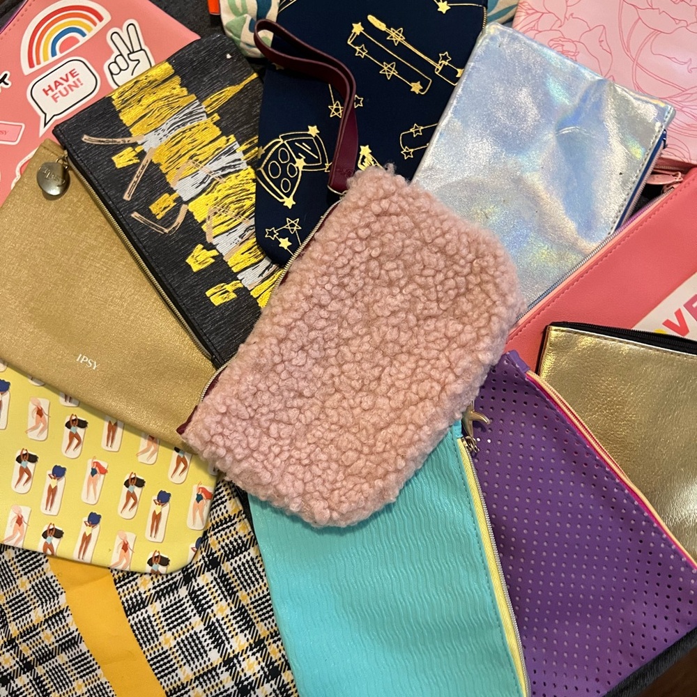 SMALL CUTE IPSY BAGS - Picture 3 of 7